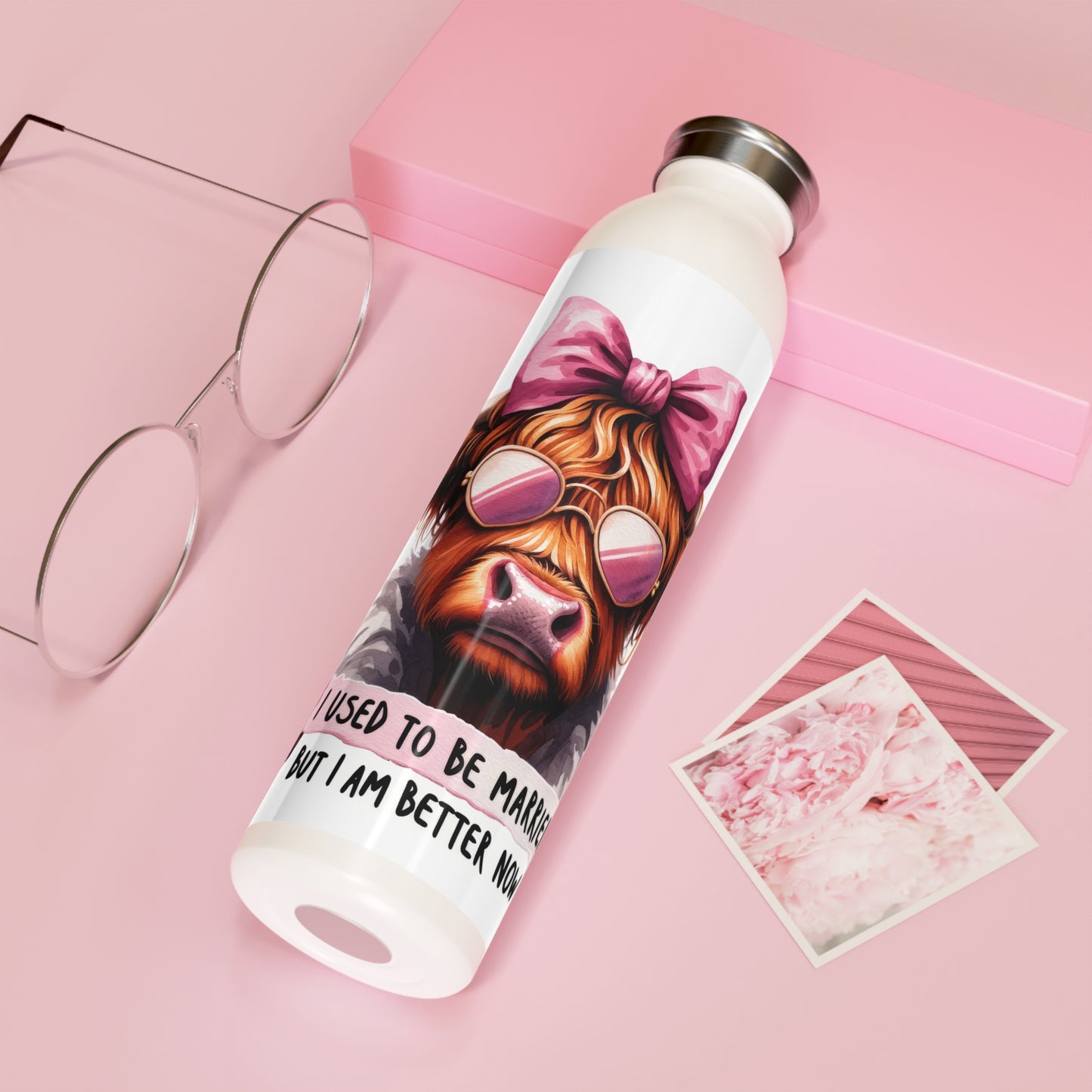 Chic Highland Cow Slim Water Bottle, Funny Gift for Her, Cute Sports Hydration Flask, Travel Bottle for Daily Use, Perfect for Birthdays