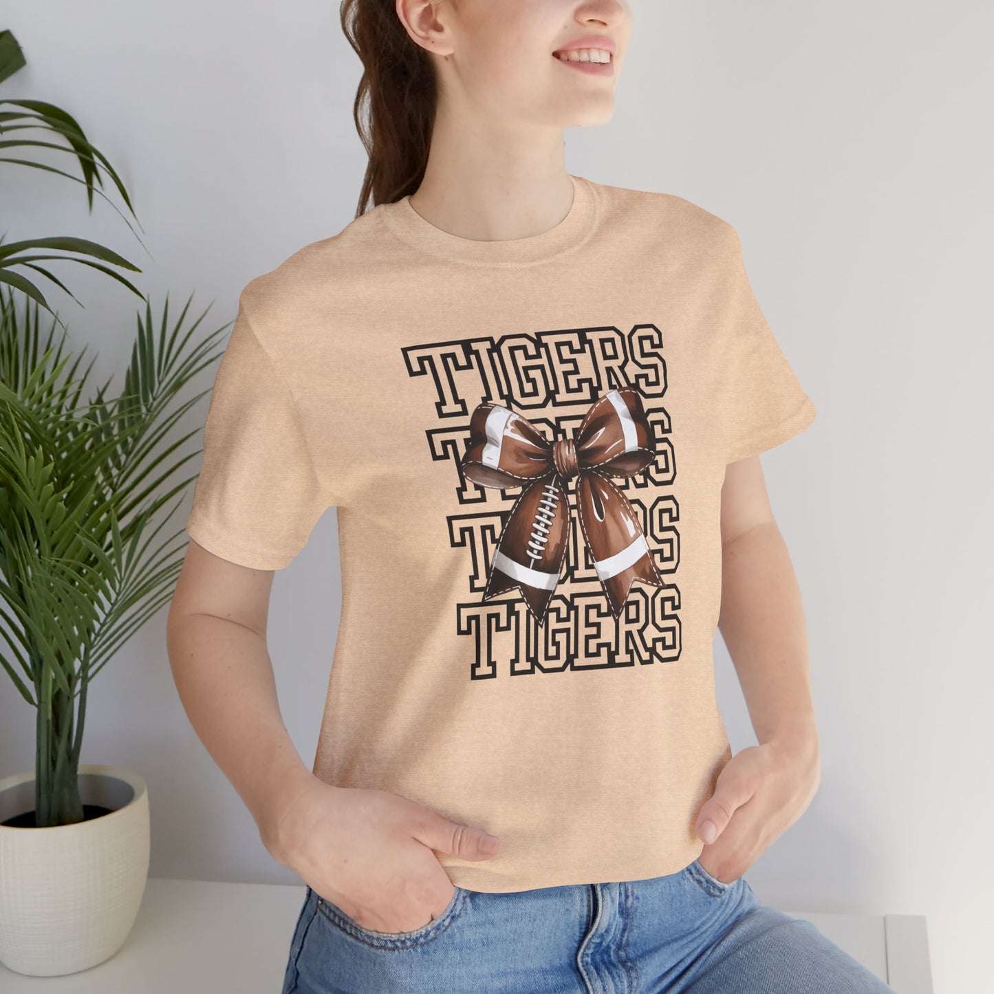 T-shirt with Tigers Football Design, Perfect for Game Day, LSU